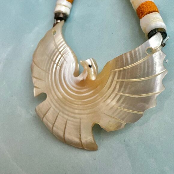 Vintage Carved Mother of Pearl Thunderbird Necklace Heishi Beads - Picture 12 of 13